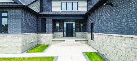 4 bedrooms House in Clarington, Canada No. 649 2