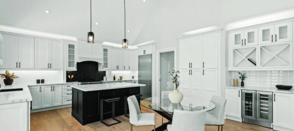 4 bedrooms House in Clarington, Canada No. 649 11