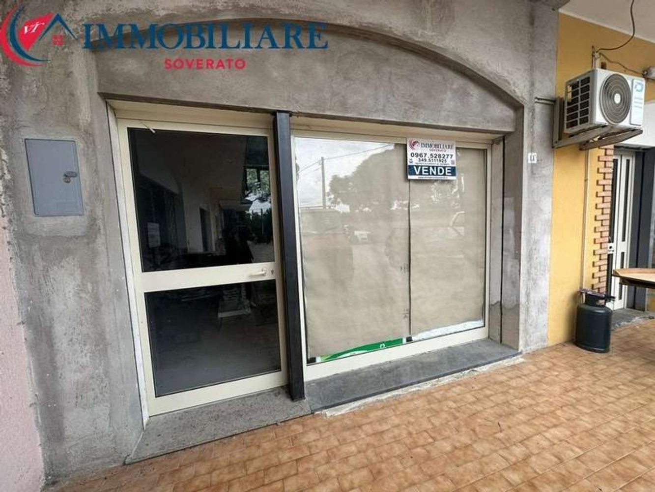 59m² Commercial property in Davoli, Italy No. 104204