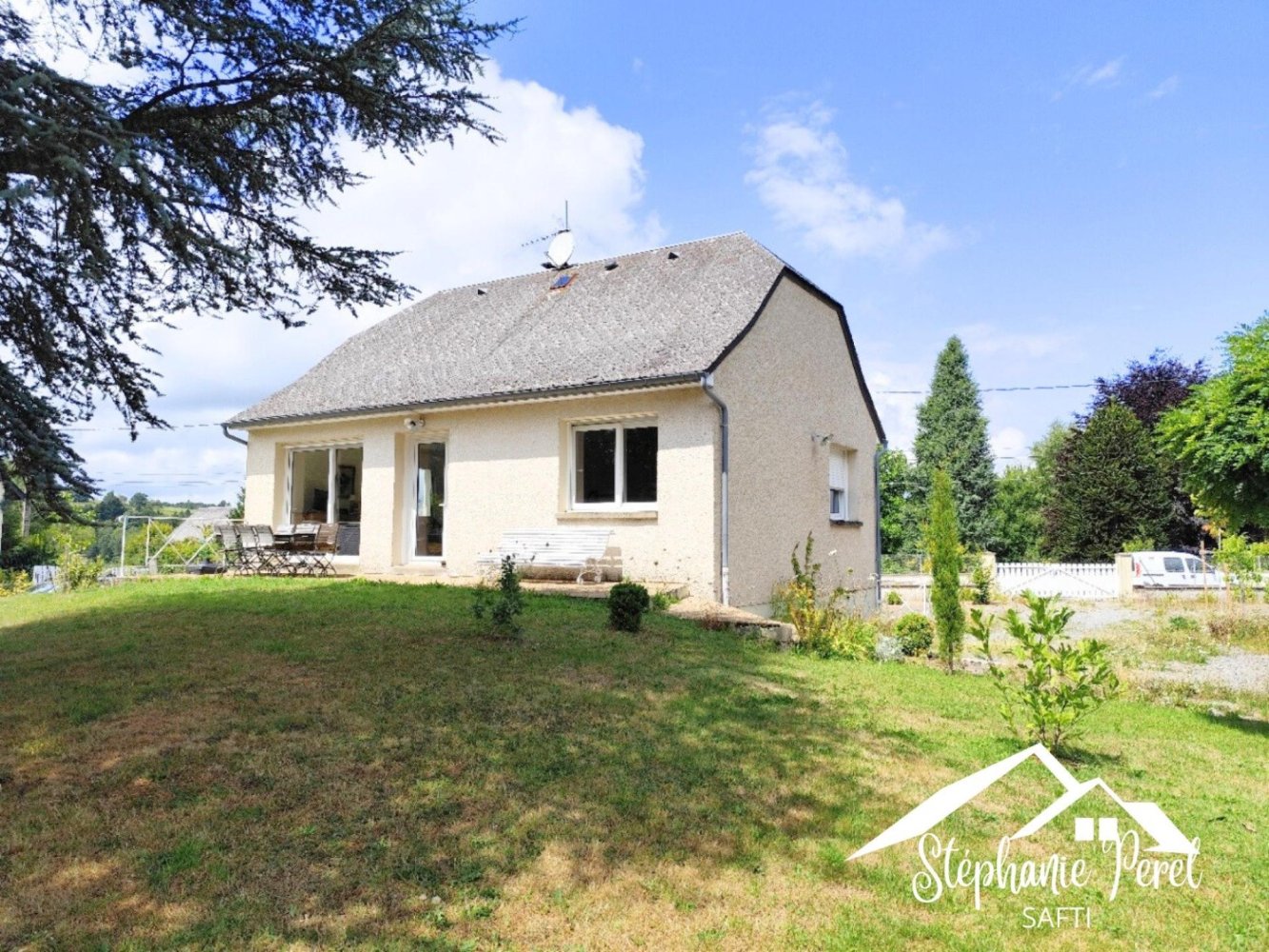 2 bedrooms House in Correze, France No. 276500