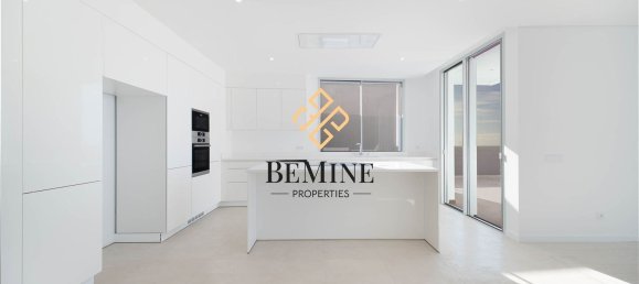 4 Schlafzimmer Villa in Funchal, Portugal, Nr. 123323 9