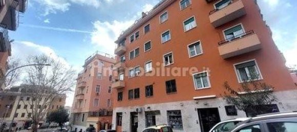 2 bedrooms Apartment in Rome, Italy No. 321413 12