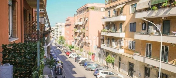 2 bedrooms Apartment in Rome, Italy No. 321413 14