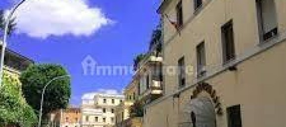 2 bedrooms Apartment in Rome, Italy No. 321413 9