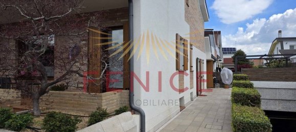 4 bedrooms House in Montebelluna, Italy No. 323274 6