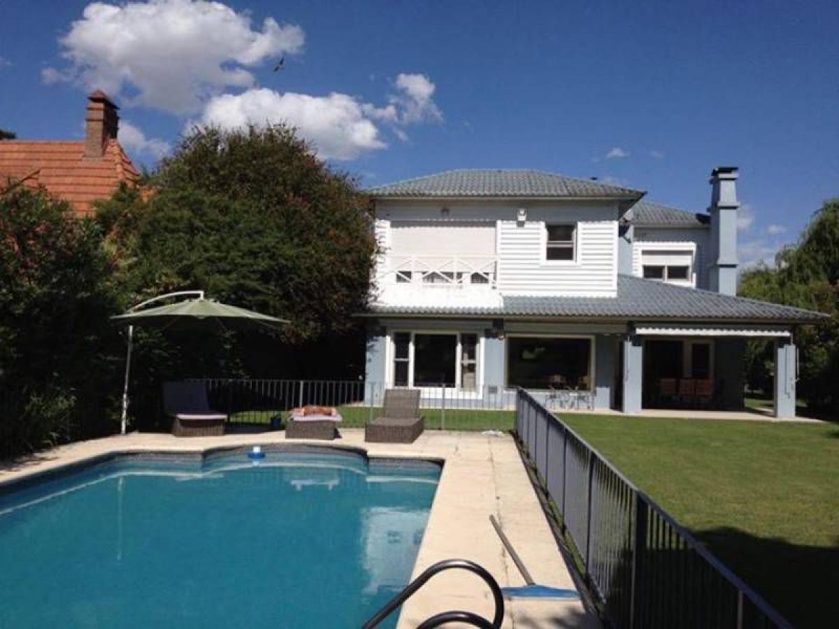 3 bedrooms House in Pilar, Argentina No. 5457