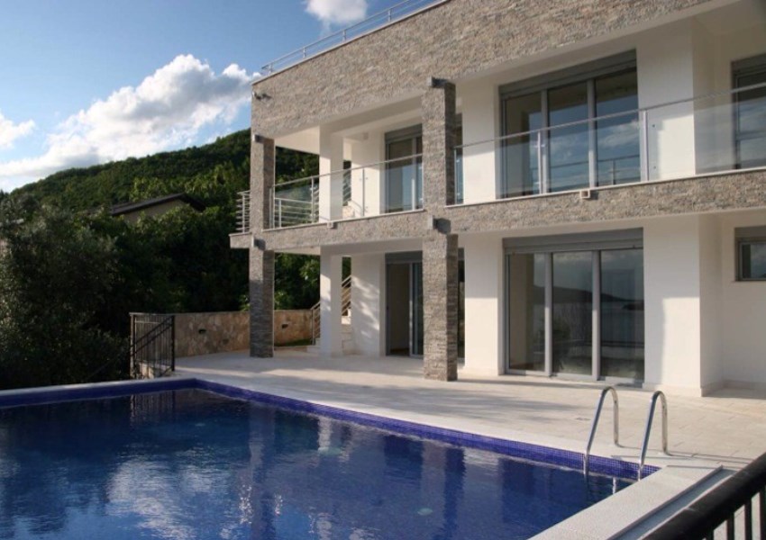 4 bedrooms Commercial property in Herceg Novi, Montenegro No. 149