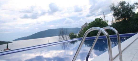 4 bedrooms Commercial property in Herceg Novi, Montenegro No. 149 3