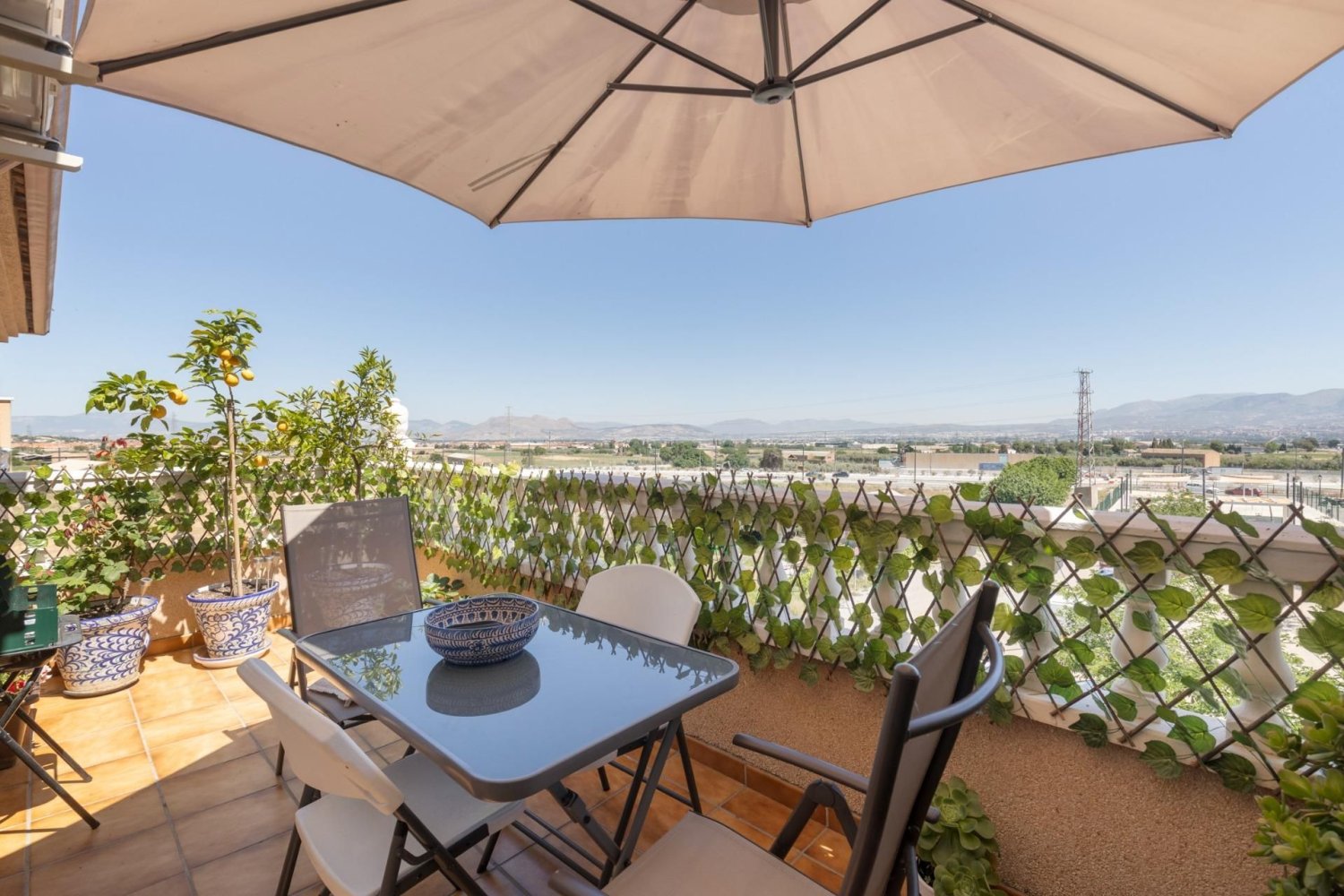 Ático de 2 dormitorios en Las Gabias, Spain No. 168882