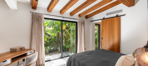 5 bedrooms Villa in Marbella, Spain No. 109038 27