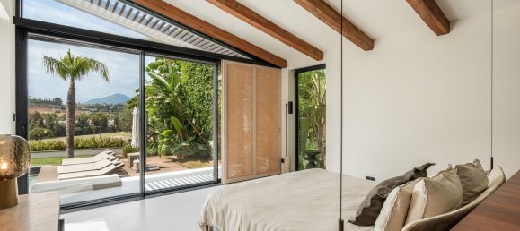 5 bedrooms Villa in Marbella, Spain No. 109038 7