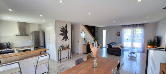 4 bedrooms House in Segre, France No. 337358 8