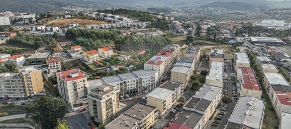 Гараж 33м² в Брага, Португалия № 56807 3