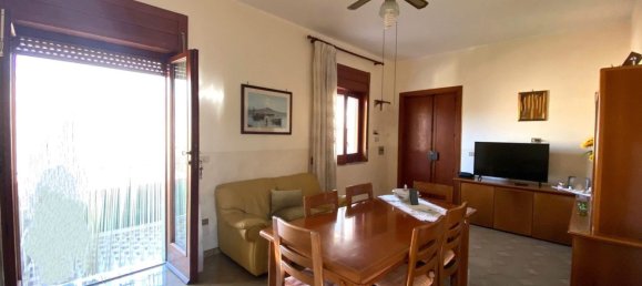 Casa de 5 habitaciónes en Brusciano, Italy No. 94467 6