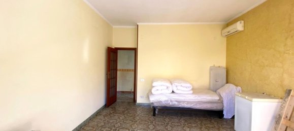 Casa de 5 habitaciónes en Brusciano, Italy No. 94467 38