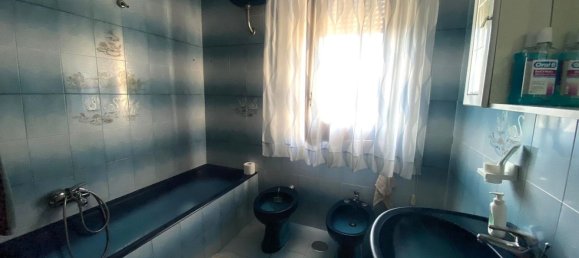 Casa de 5 habitaciónes en Brusciano, Italy No. 94467 24