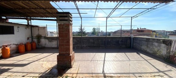 Casa de 5 habitaciónes en Brusciano, Italy No. 94467 31