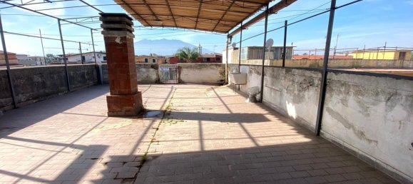 Casa de 5 habitaciónes en Brusciano, Italy No. 94467 27