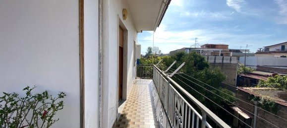 Casa de 5 habitaciónes en Brusciano, Italy No. 94467 14