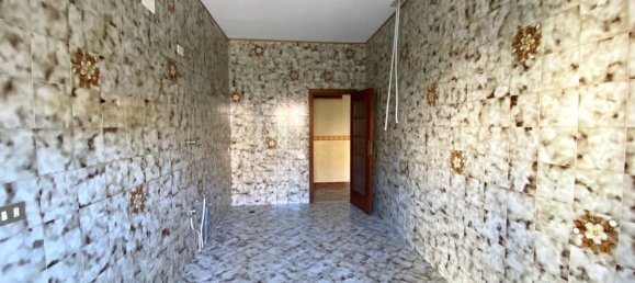 Casa de 5 habitaciónes en Brusciano, Italy No. 94467 34