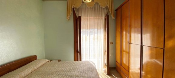 Casa de 5 habitaciónes en Brusciano, Italy No. 94467 19