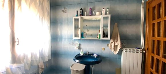 Casa de 5 habitaciónes en Brusciano, Italy No. 94467 23