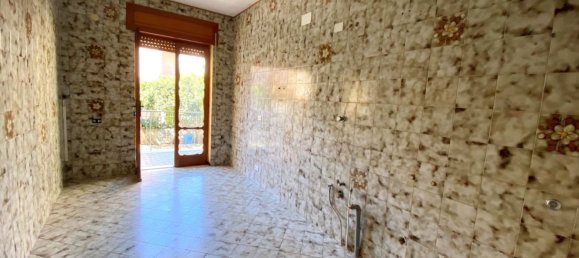 Casa de 5 habitaciónes en Brusciano, Italy No. 94467 35