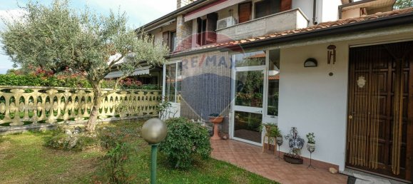 6 rooms Villa in Castelli Calepio, Italy No. 58060 3