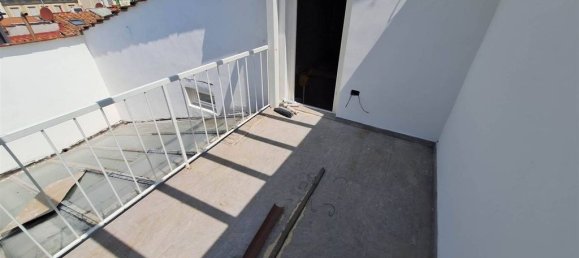 2 bedrooms Penthouse in Florence, Italy No. 337275 9