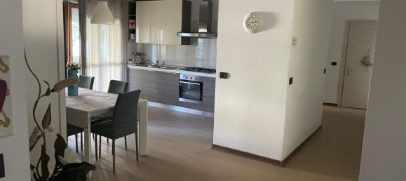 Квартира с 7 спальнями в Удине, Италия № 347502 2