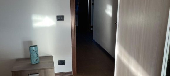 Квартира с 7 спальнями в Удине, Италия № 347502 16