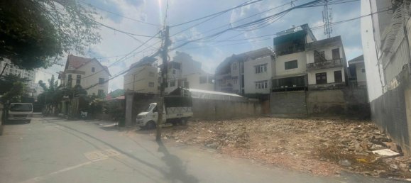 333.5m² Land in District 7, Vietnam No. 19278 3