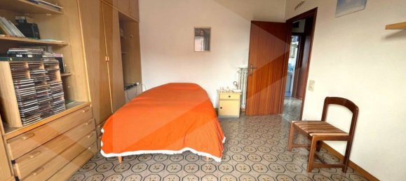 3 rooms Apartment in Sassuolo, Italy No. 33598 27