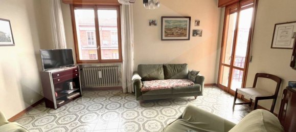 3 rooms Apartment in Sassuolo, Italy No. 33598 2