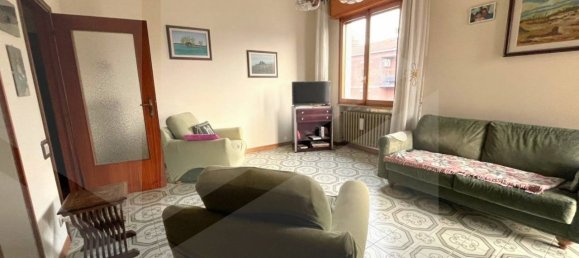 3 rooms Apartment in Sassuolo, Italy No. 33598 5