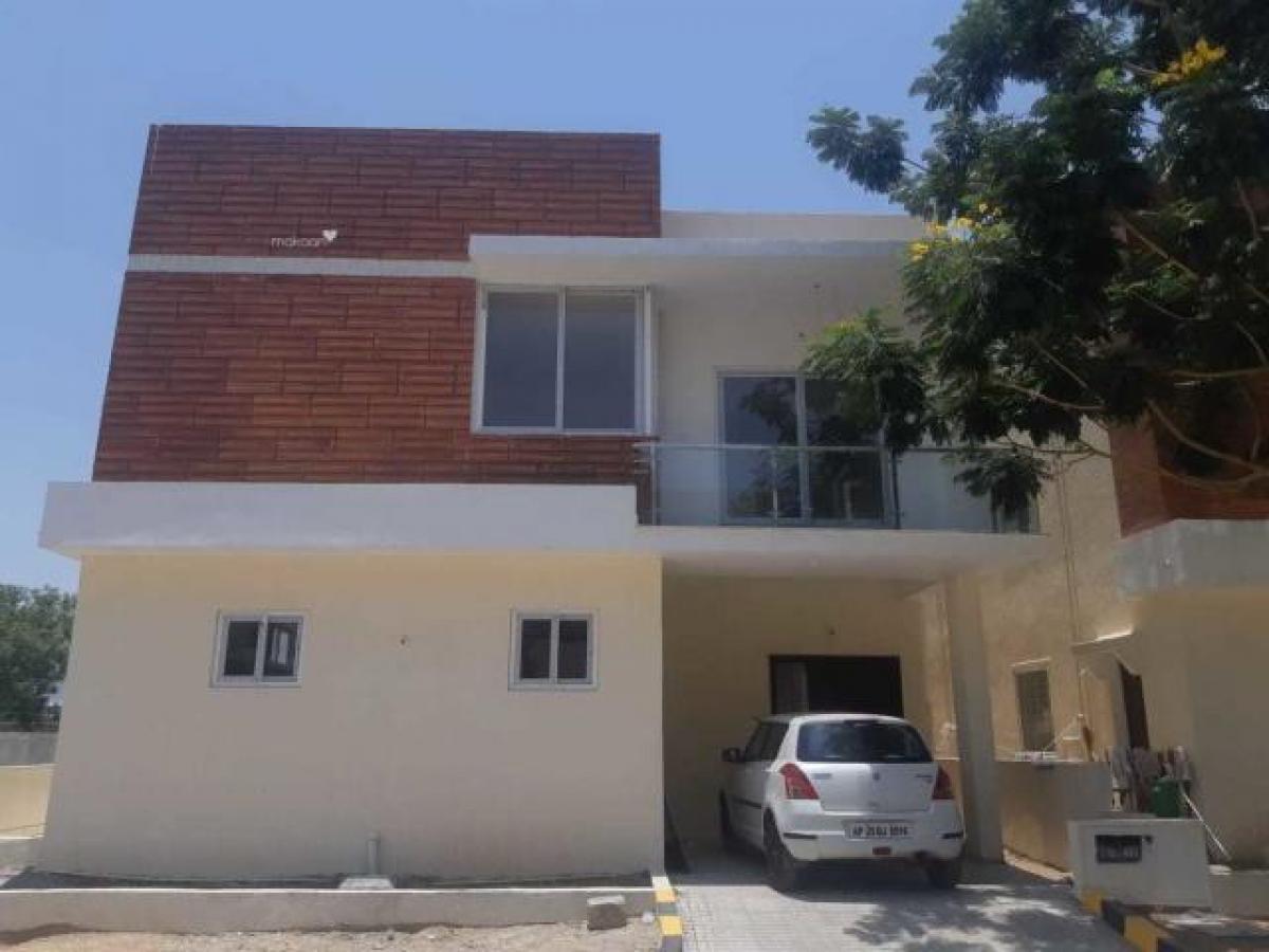 3 bedrooms House in Hyderabad, India No. 17829