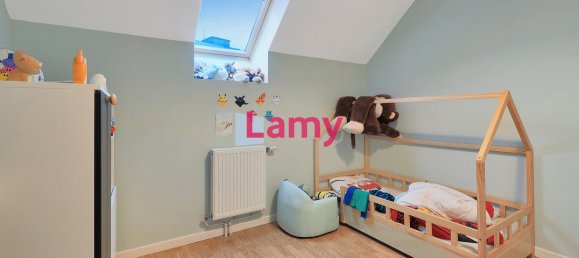 3 bedrooms House in La Bassee, France No. 218259 5