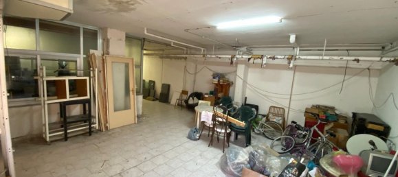 527m² Commercial property in Naples, Italy No. 349401 13