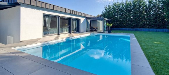 Bungalow de 1 dormitorio en Rhein-Erft, Germany No. 197112 2