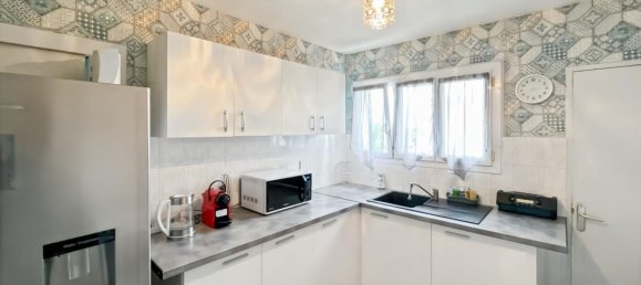 Квартира с 3 спальнями в Кан, Франция № 356535 3