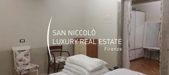 3 bedrooms Apartment in Florence, Italy No. 207359 9