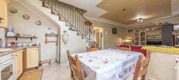 3 Schlafzimmer Villa in Rome, Italy, Nr. 130854 3