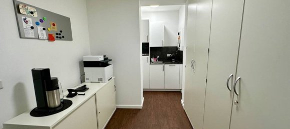 6 bedrooms Building in Krefeld, Germany No. 21802 8