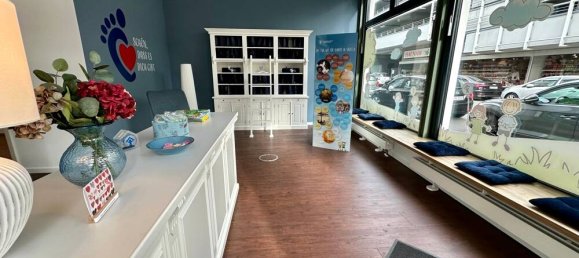 6 bedrooms Building in Krefeld, Germany No. 21802 2