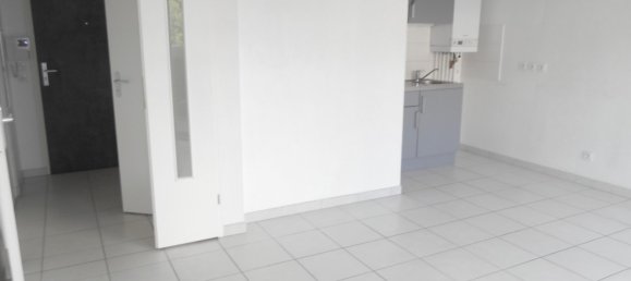 1 bedroom Apartment in Reims, France No. 49113 9