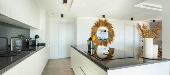 3 bedrooms Apartment in Estepona, Spain No. 146999 25