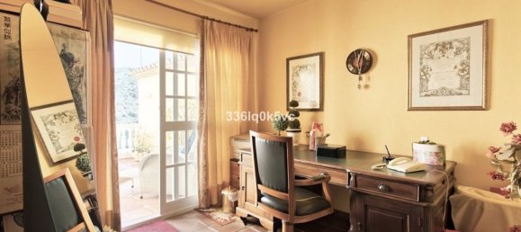 3 bedrooms Townhouse in Benahavis, Spain No. 166439 12