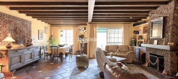 3 bedrooms Townhouse in Benahavis, Spain No. 166439 10