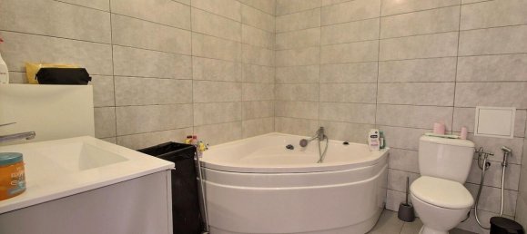 5 bedrooms House in Marseille, France No. 293024 8