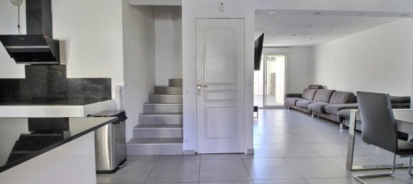 5 bedrooms House in Marseille, France No. 293024 5